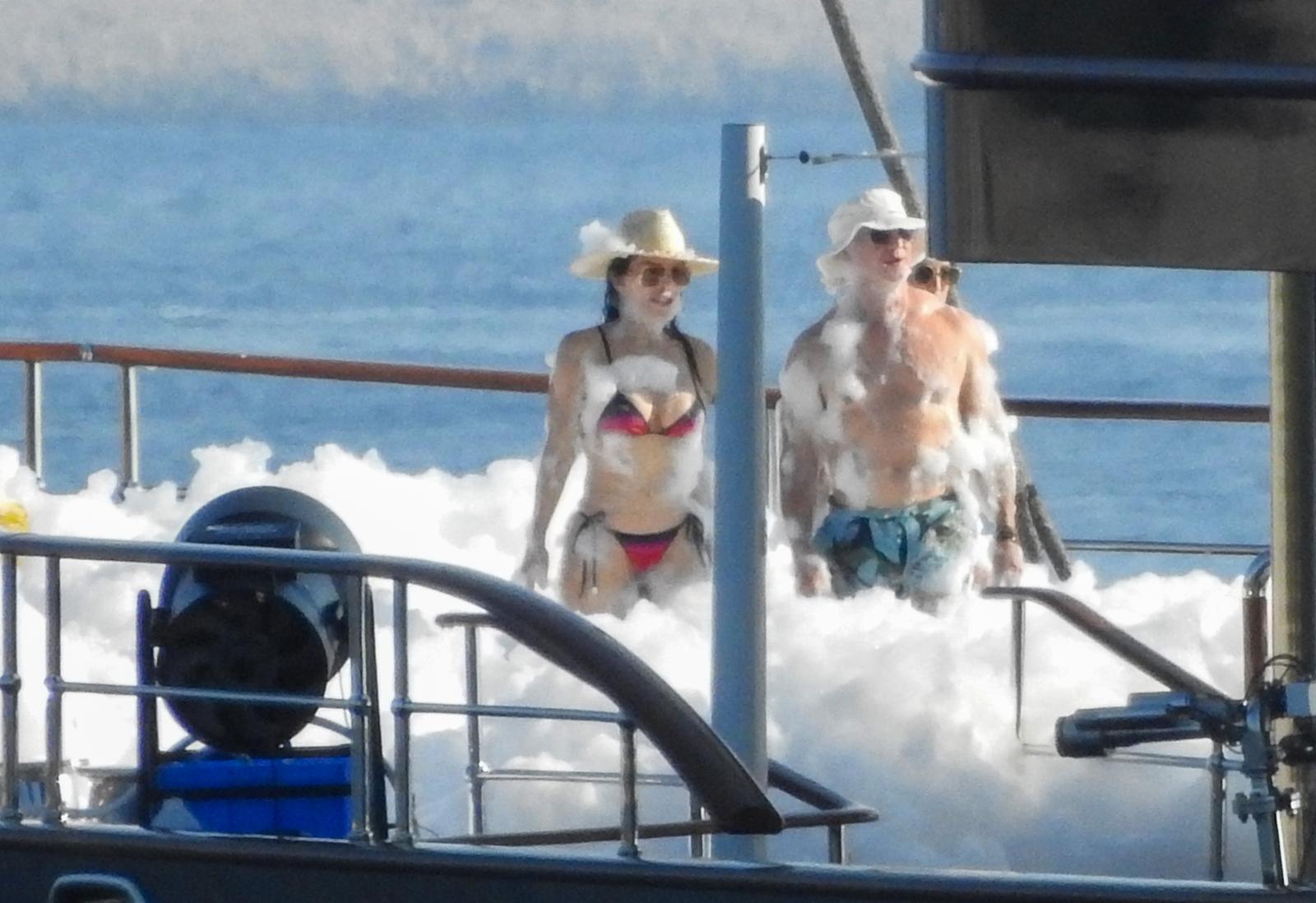 Jeff Bezos i Lauren Sanchez priredili raskošnu pjena-zabavu kod Cresa uoči vjenčanja u Veneciji Jeff Bezos i Lauren Sanchez priredili raskošnu pjena-zabavu kod Cresa uoči vjenčanja u Veneciji