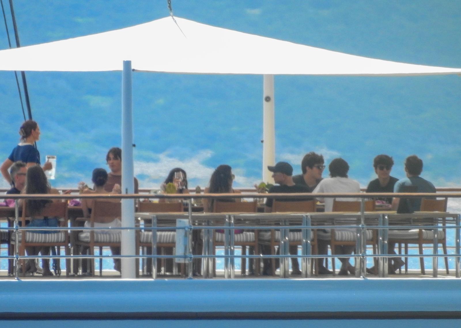 Jeff Bezos i Lauren Sanchez priredili raskošnu pjena-zabavu kod Cresa uoči vjenčanja u Veneciji Jeff Bezos i Lauren Sanchez priredili raskošnu pjena-zabavu kod Cresa uoči vjenčanja u Veneciji