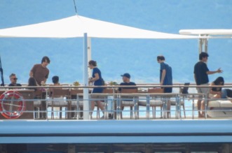 Jeff Bezos i Lauren Sanchez priredili raskošnu pjena-zabavu kod Cresa uoči vjenčanja u Veneciji Jeff Bezos i Lauren Sanchez priredili raskošnu pjena-zabavu kod Cresa uoči vjenčanja u Veneciji