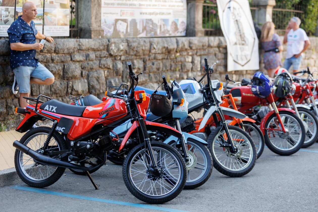 Manifestacija RetroOpatija Manifestacija RetroOpatija