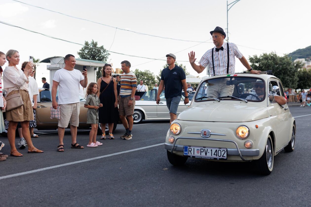 Manifestacija RetroOpatija Manifestacija RetroOpatija