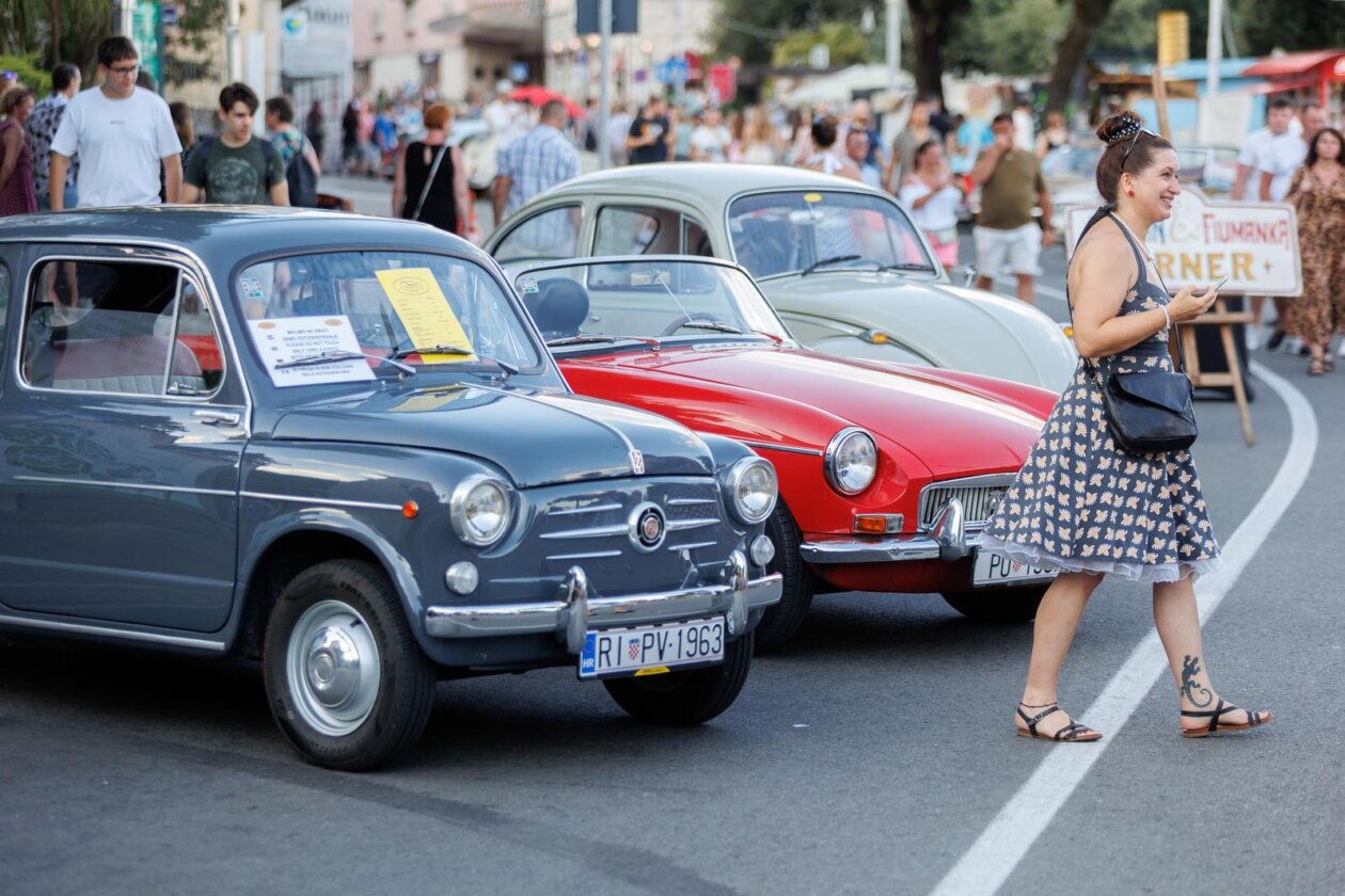 Manifestacija RetroOpatija Manifestacija RetroOpatija