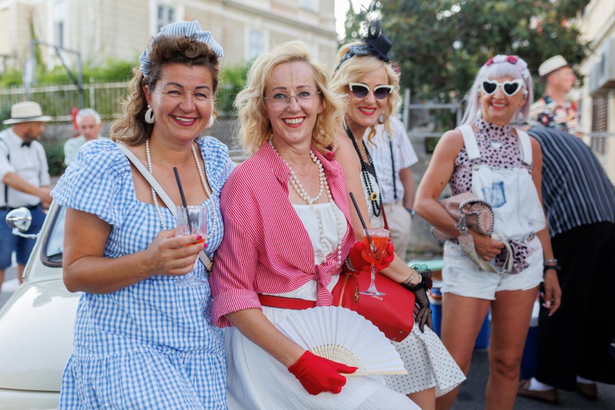 Manifestacija RetroOpatija Manifestacija RetroOpatija