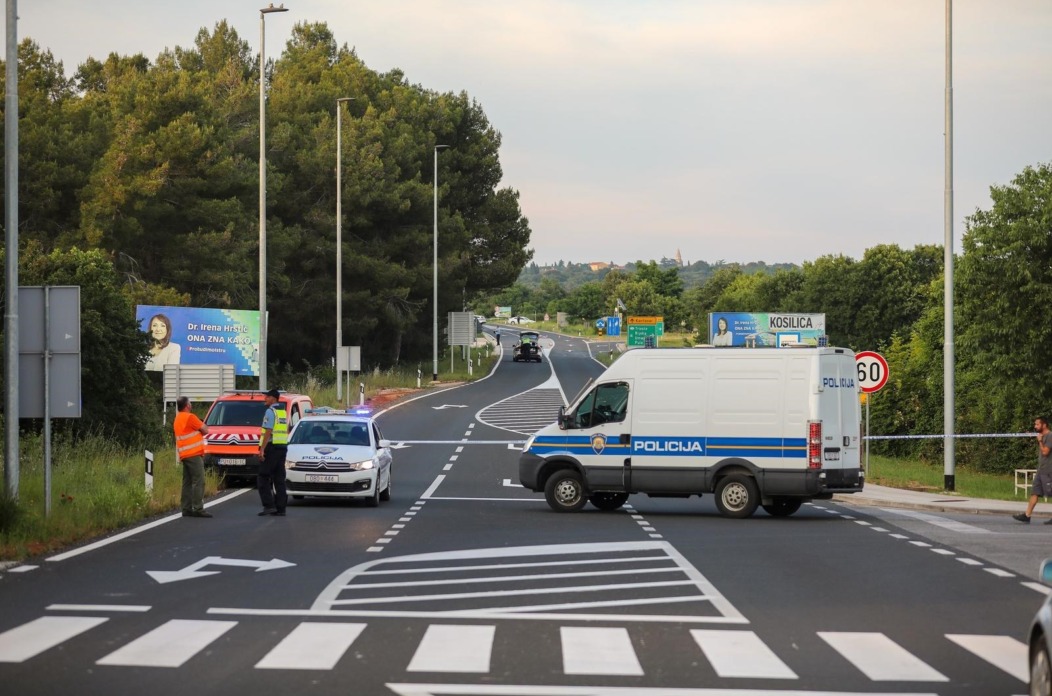 c982adb1-c1e3-4b38-8977-316e03e6599a c982adb1-c1e3-4b38-8977-316e03e6599a