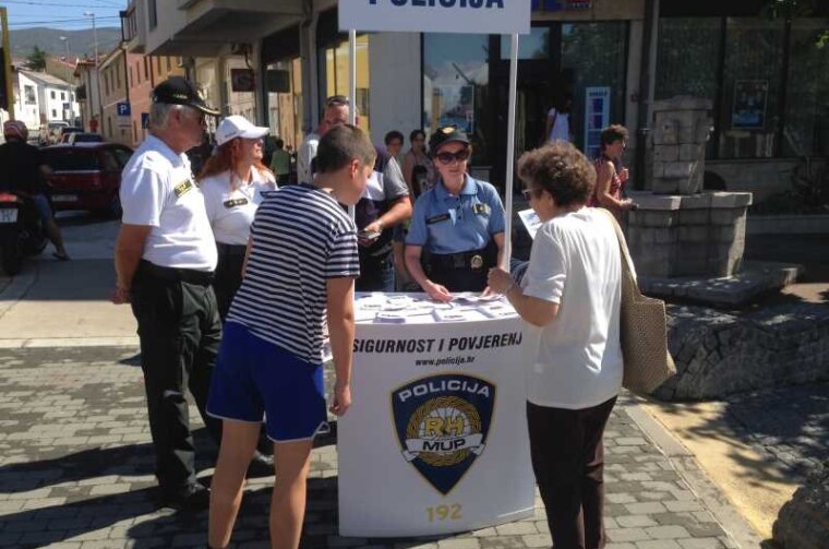 info punkt novi strani policajci 2016 1 velika
