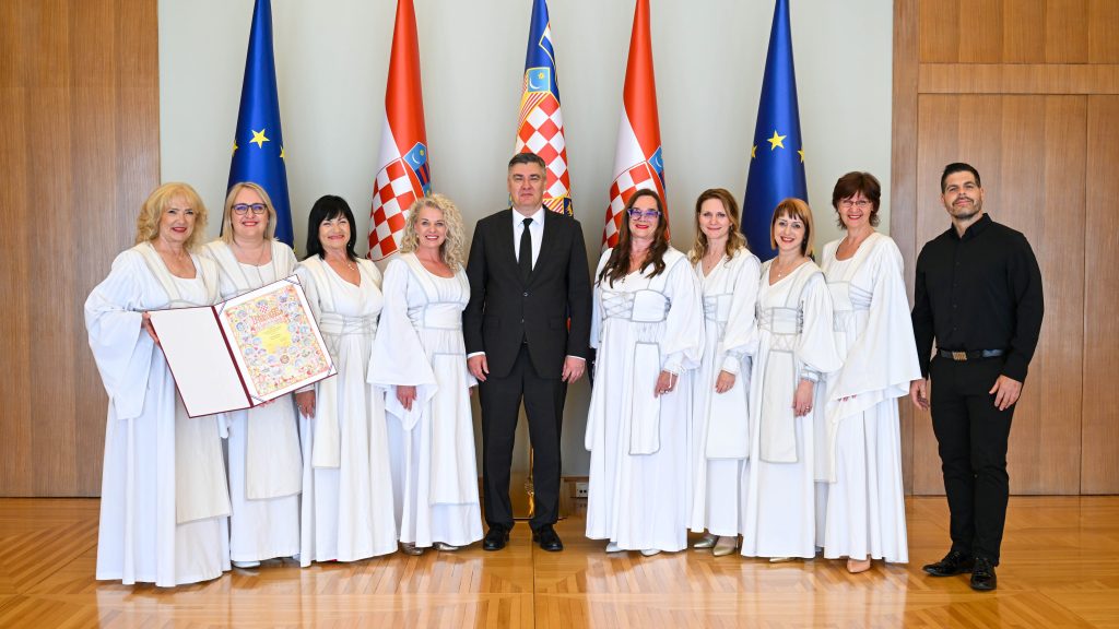 klapa-luka-5 klapa-luka-5