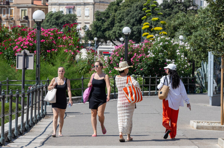 Ilustrativne Opatija ljeto 2025 TURISTI-8814