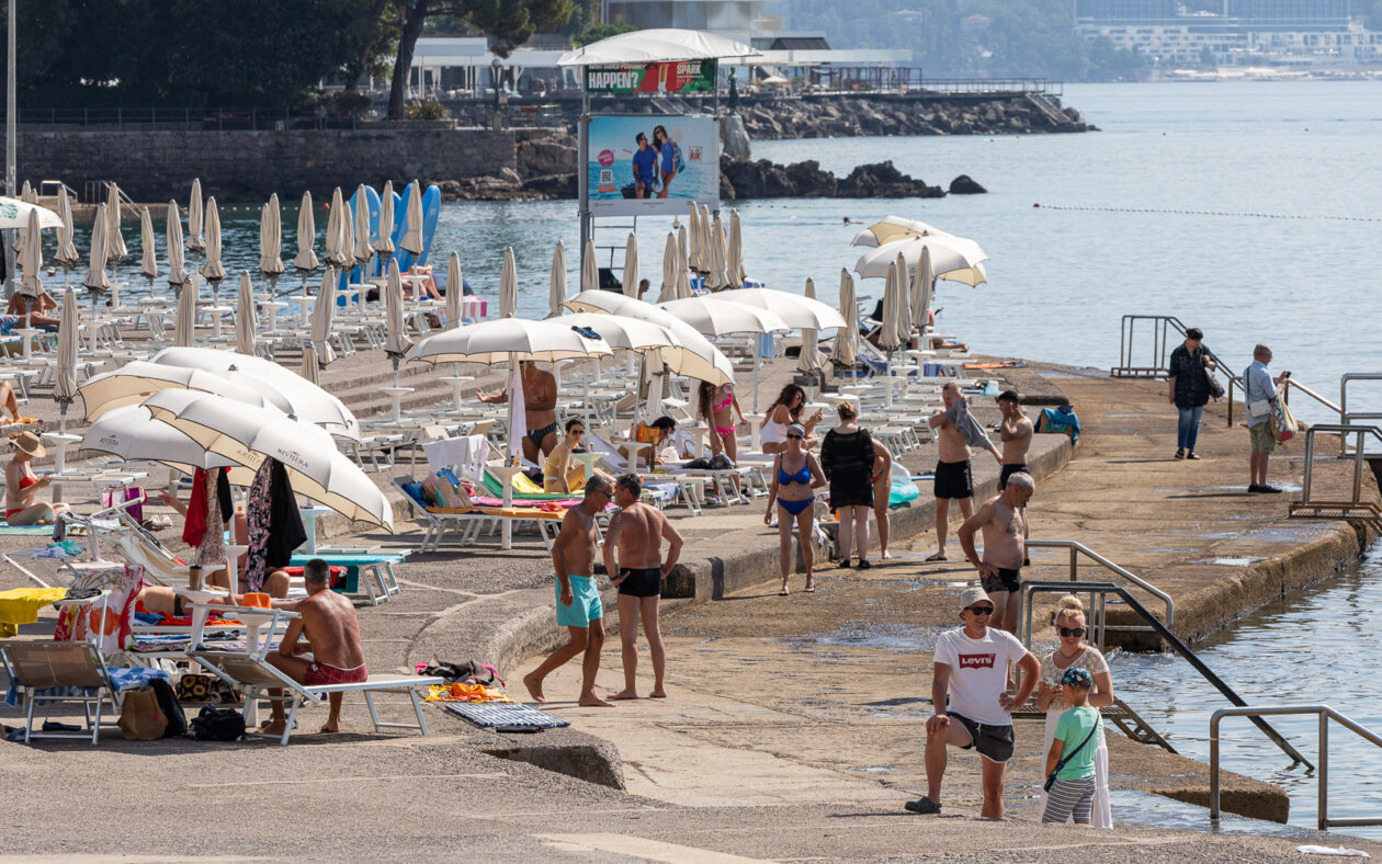 Ilustrativne Opatija ljeto 2025 kupači slatina-8619 Ilustrativne Opatija ljeto 2025 kupači slatina-8619