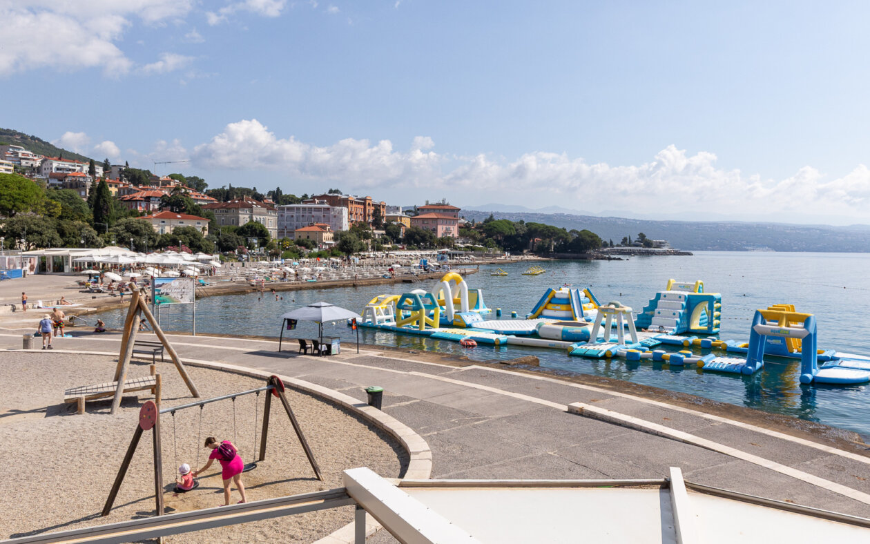 Ilustrativne Opatija ljeto 2025 kupači slatina-8628 Ilustrativne Opatija ljeto 2025 kupači slatina-8628