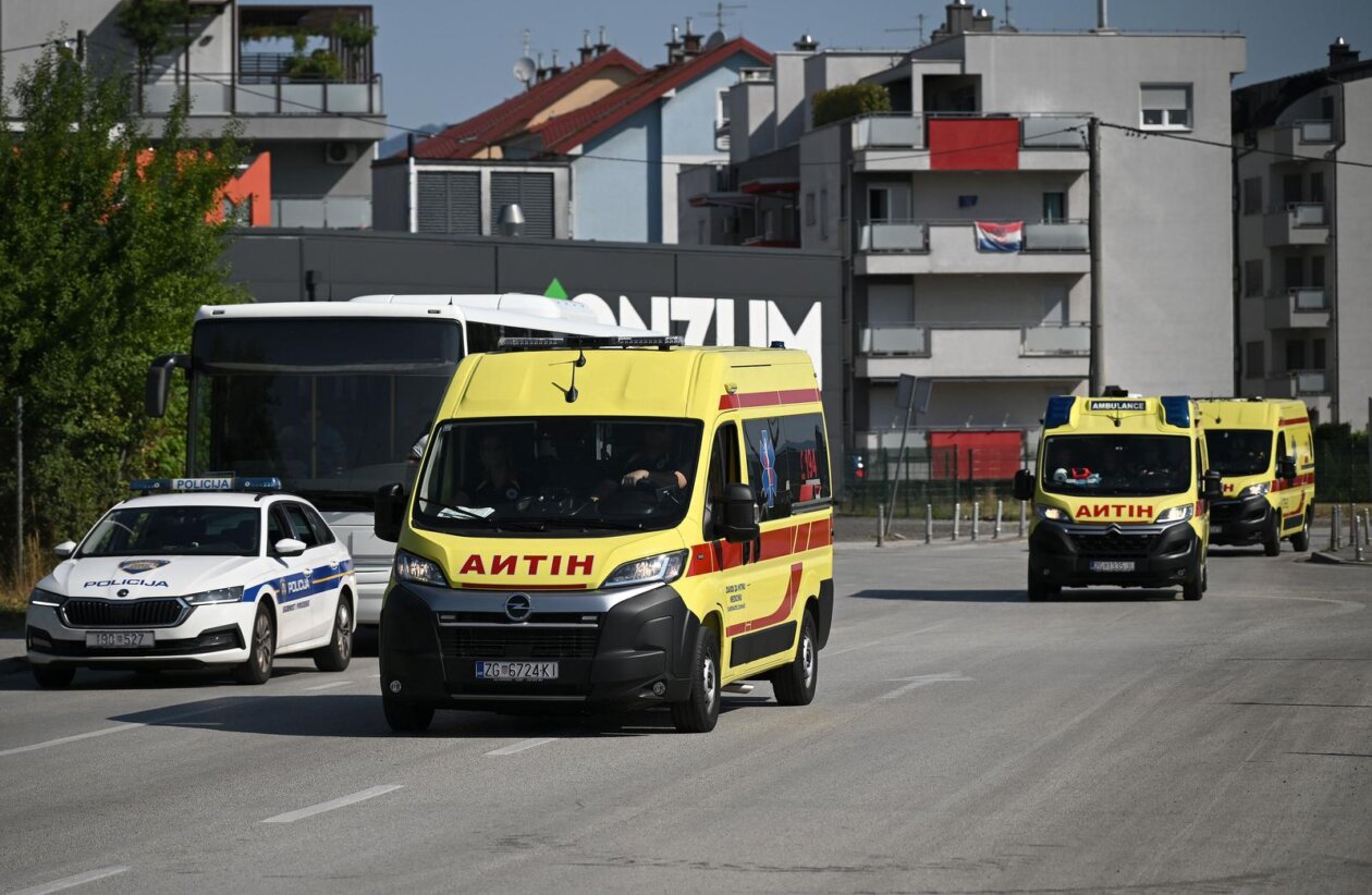 Zagreb: Obožavatelji idu prema fan zonama gdje će čekati ulazak u Hipodrom