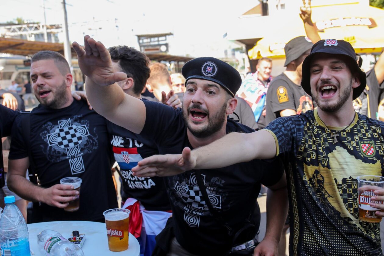 Zagreb: Veseli obožavatelji Thompsona na Glavnom kolodvoru