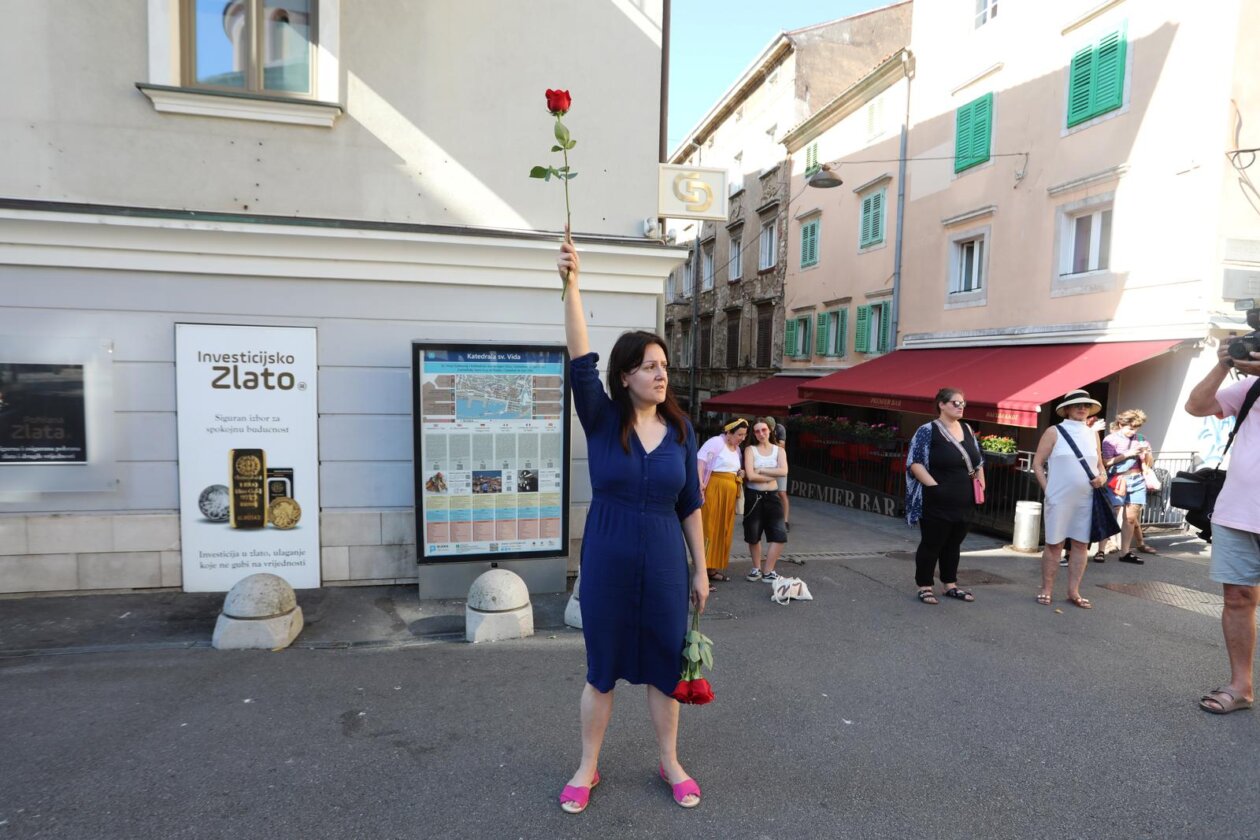 Rijeka: Performans Tiha misa umjetnice Arijane Lekić-Fridrih