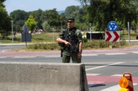 Zagreb: Ispred Hipodroma postavljeni betonski blokovi i osiguranje s dugim cijevima