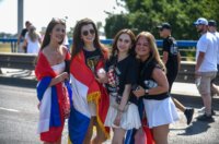 Zagreb: Tisuće fanova Thompsona prolazi Mostom Slobode koji je zatvoren za promet