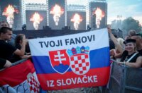 Zagreb: Atmosfera na Hipodromu uoči samog početka koncerta Marka Perkovića Thompsona