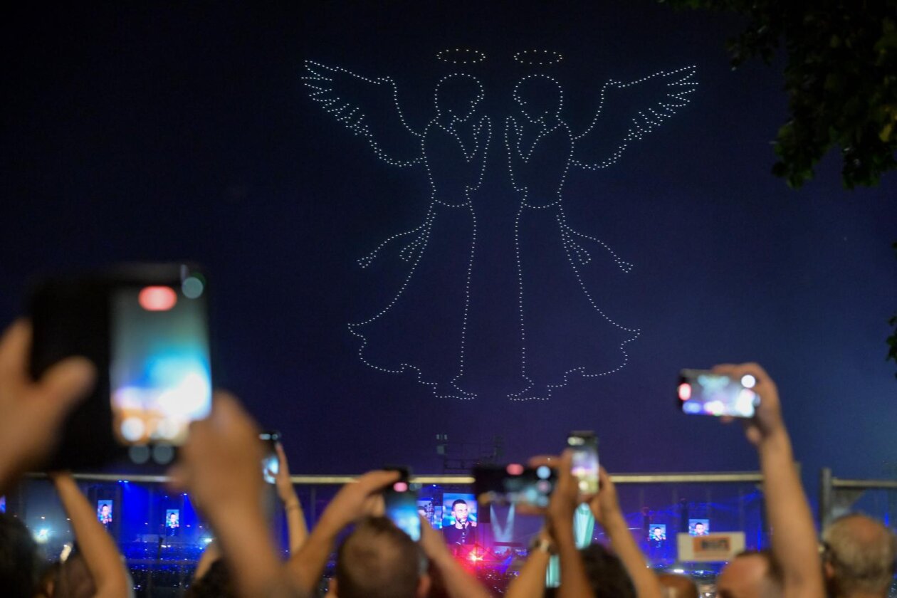 Scenografija dronovima na  koncertu Marka Perkovića Thompsona