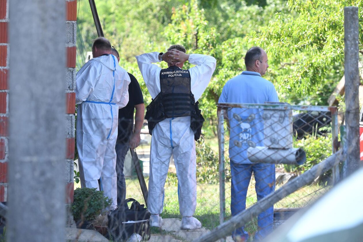 Policijski očevid na mjestu ubojstva u Pleškovcu