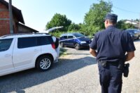 Policijski očevid na mjestu ubojstva u Pleškovcu