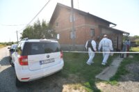 Policijski očevid na mjestu ubojstva u Pleškovcu