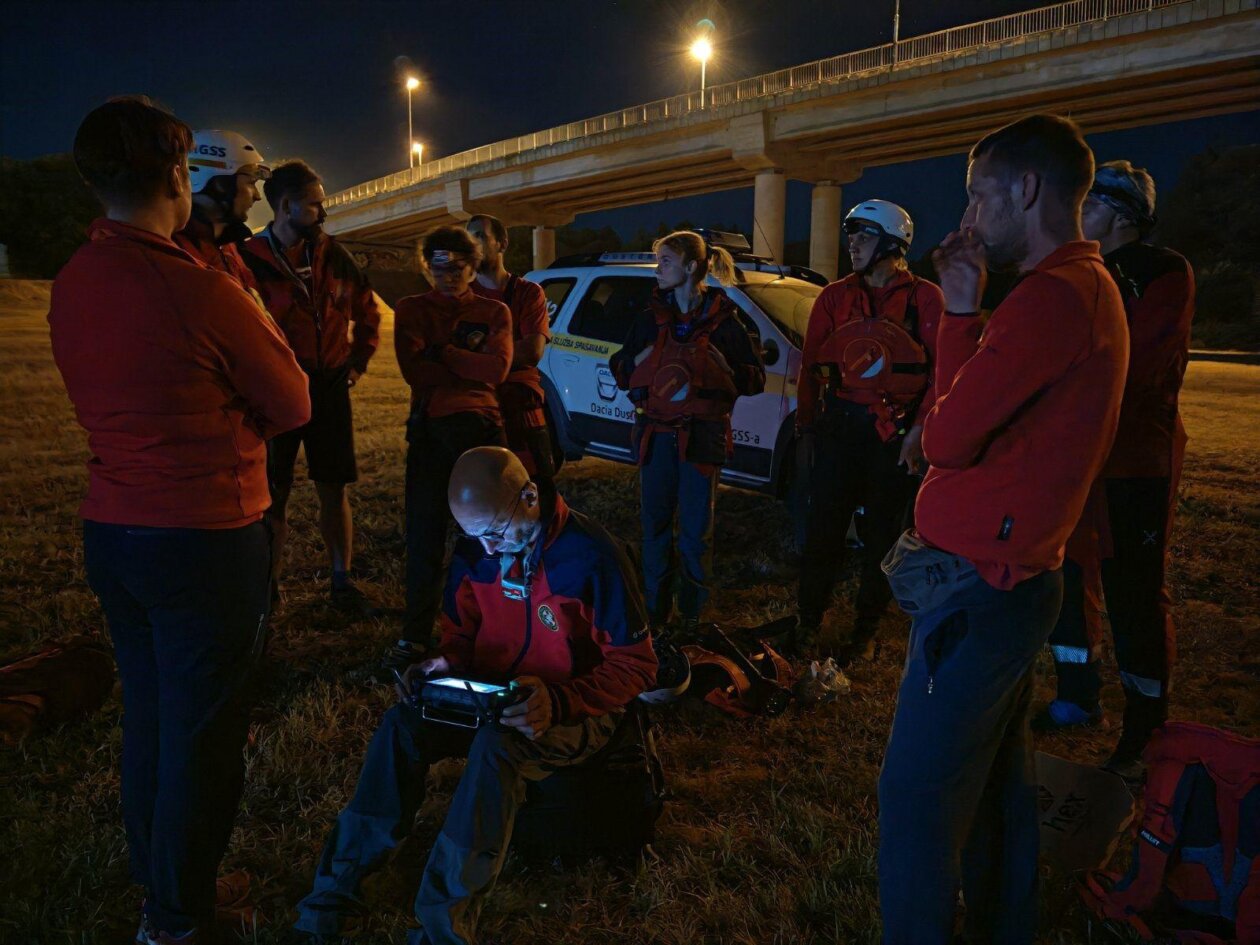 Belišće: Potraga za djetetom koje je nestalo u Dravi