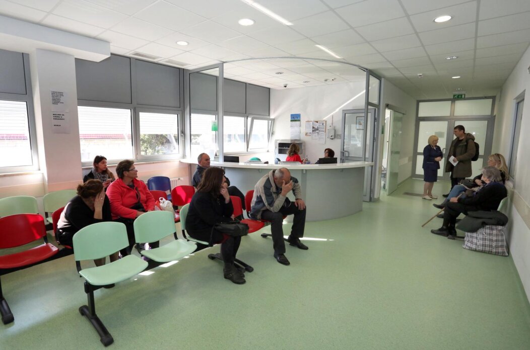 ibenik: Obnovljeni i derutni odjeli Op?e bolnice ibenik