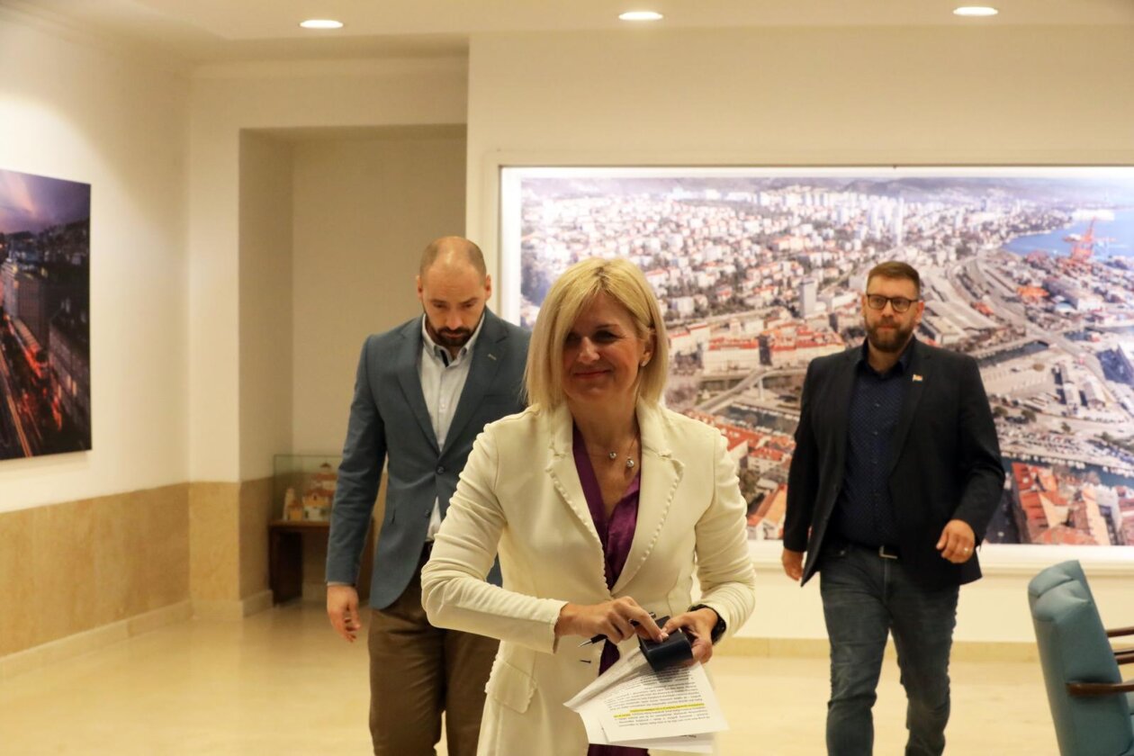 Rijeka: Konferencija za medije gradonačelnice Ive Rinčić