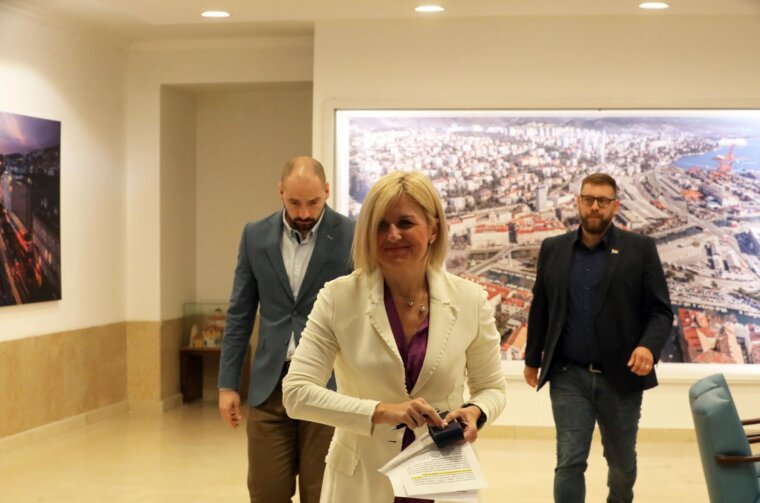 Rijeka: Konferencija za medije gradonačelnice Ive Rinčić