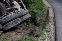 Jastrebarsko: Kamion probio ogradu kuće za odmor