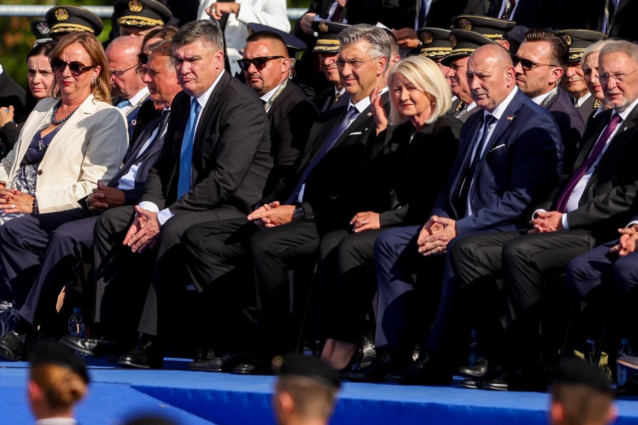 Zagreb: Svečani vojni mimohod u povodu 30 godina VRO Oluja