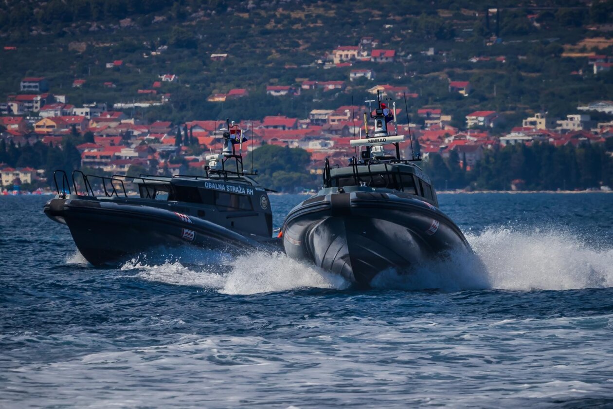 Split: Hrvatska ratna mornarica izvodi vježbu za vojni Mimohod 2025.