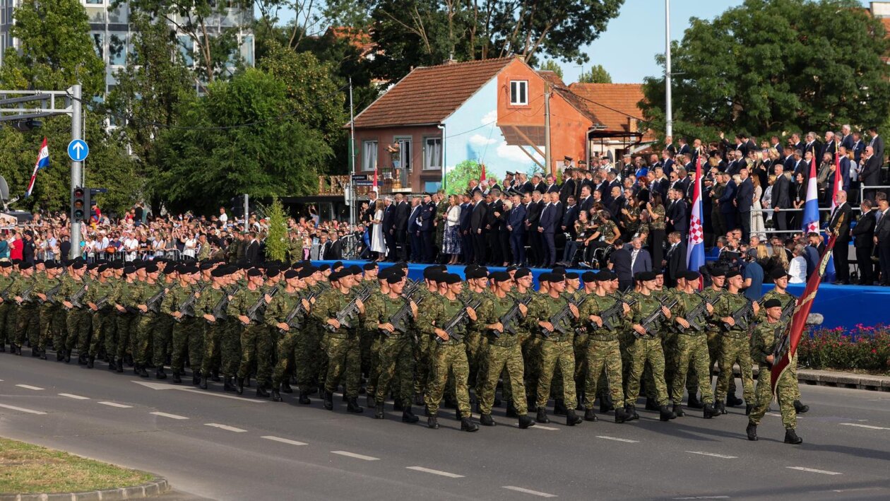Zagreb: Svečani vojni mimohod u povodu 30 godina VRO Oluja