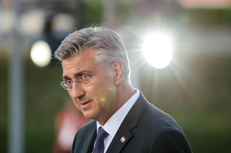 Zagreb: Domjenak nakon svečanog vojnog mimohoda u povodu 30 godina VRO Oluja