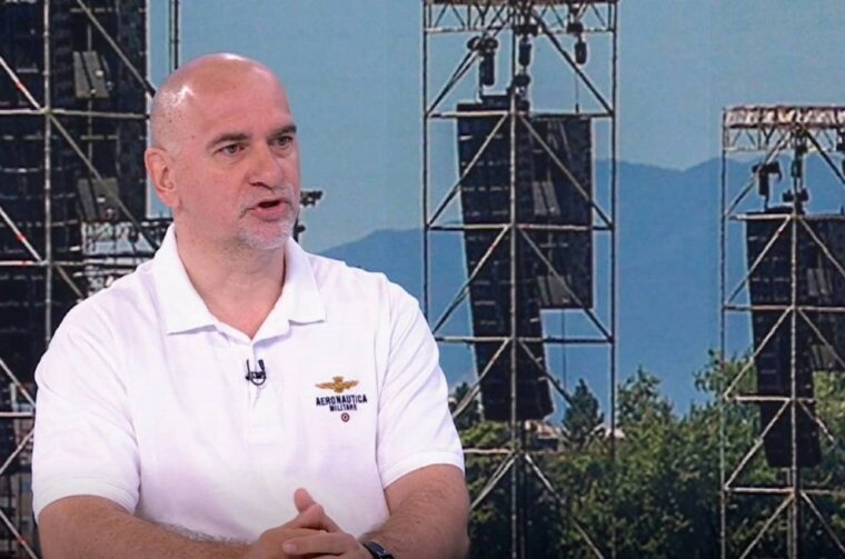 b879b656-10b3-4ce4-bdb0-44833240ab61