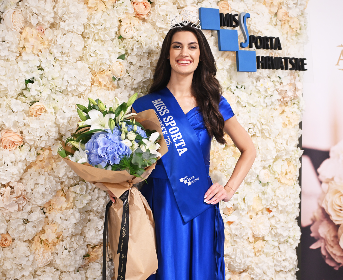 larisa-bertovic-5 larisa-bertovic-5