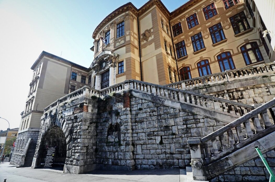 40fb526c-82a0-4ea4-8481-6275cc567736