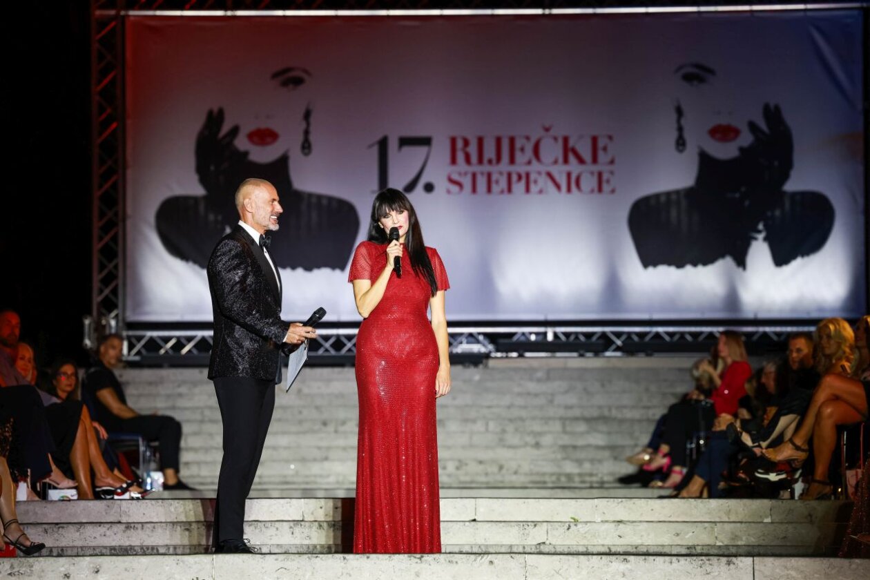 F86A2538(2) F86A2538(2)