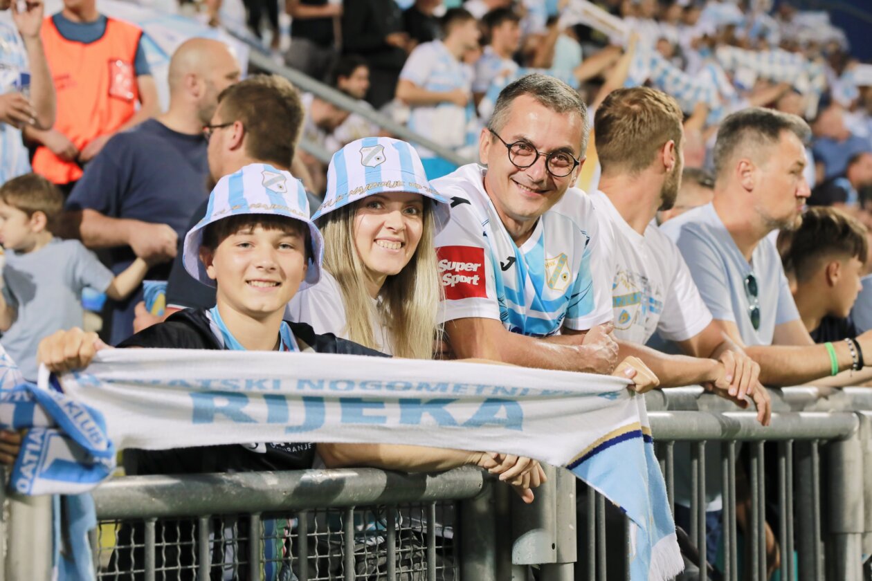 IMG_20250806_211158 IMG_20250806_211158