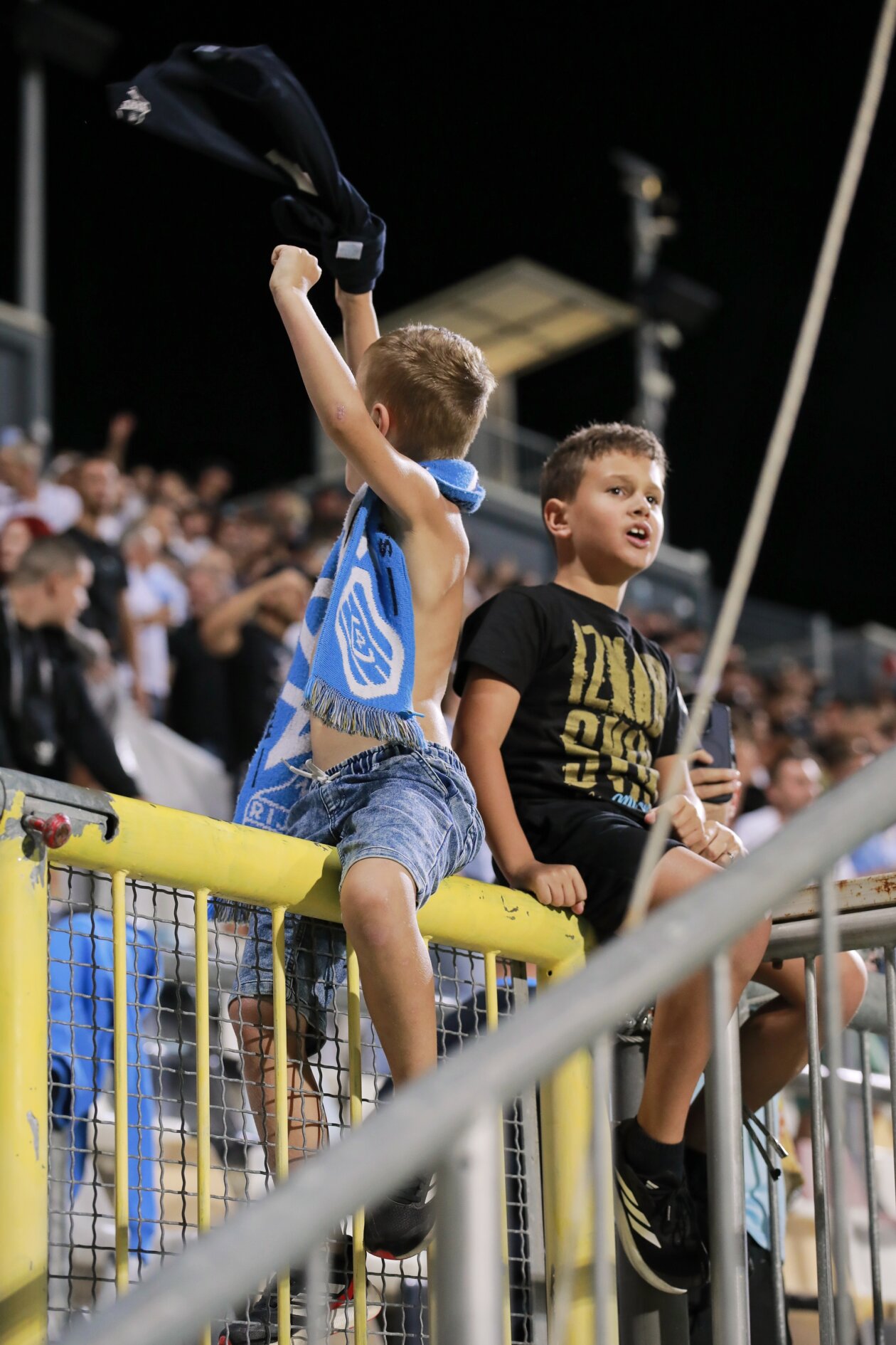 IMG_20250806_221613 IMG_20250806_221613