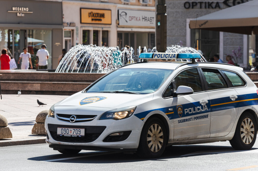 Ilustrativna grad policija-3556