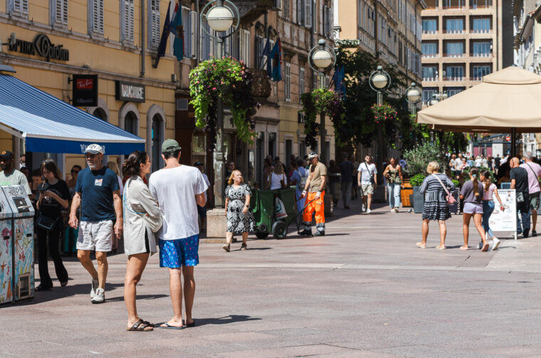 Ilustrativna korzo -3877