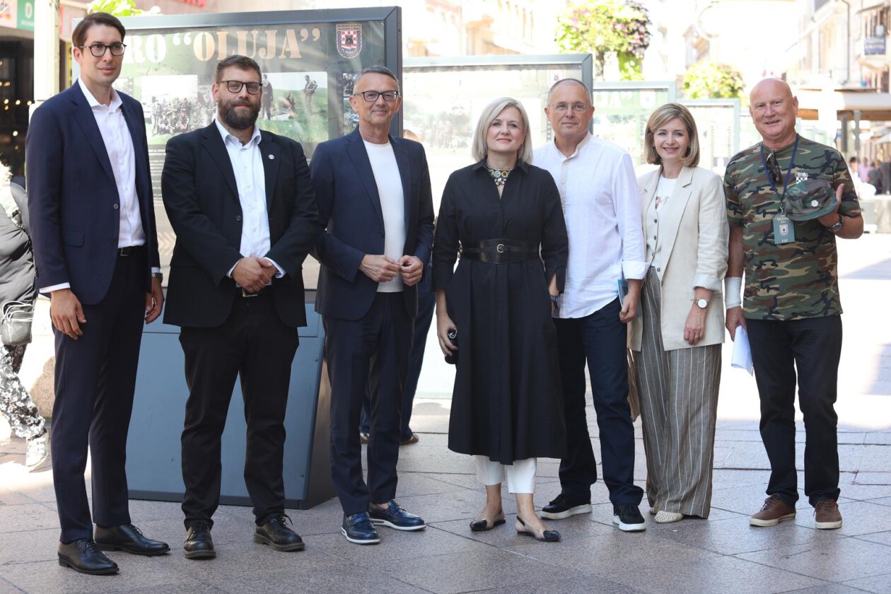 Rijeka: Na Korzu postavljena izložba povodom obljetnice Oluje Rijeka: Na Korzu postavljena izložba povodom obljetnice Oluje