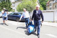 Zagreb: Dolazak Ive Sanadera u obiteljsku kuću nakon izlaska iz zatvora