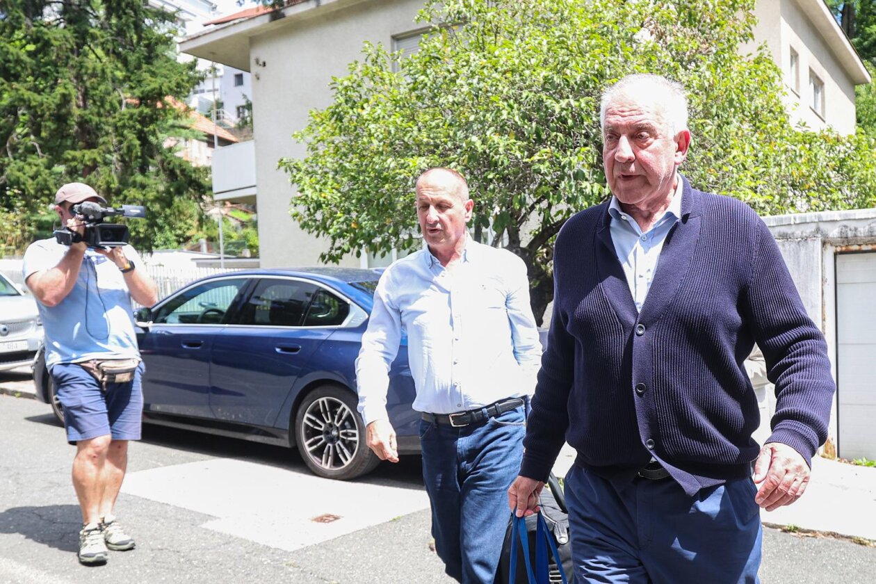 Zagreb: Dolazak Ive Sanadera u obiteljsku kuću nakon izlaska iz zatvora