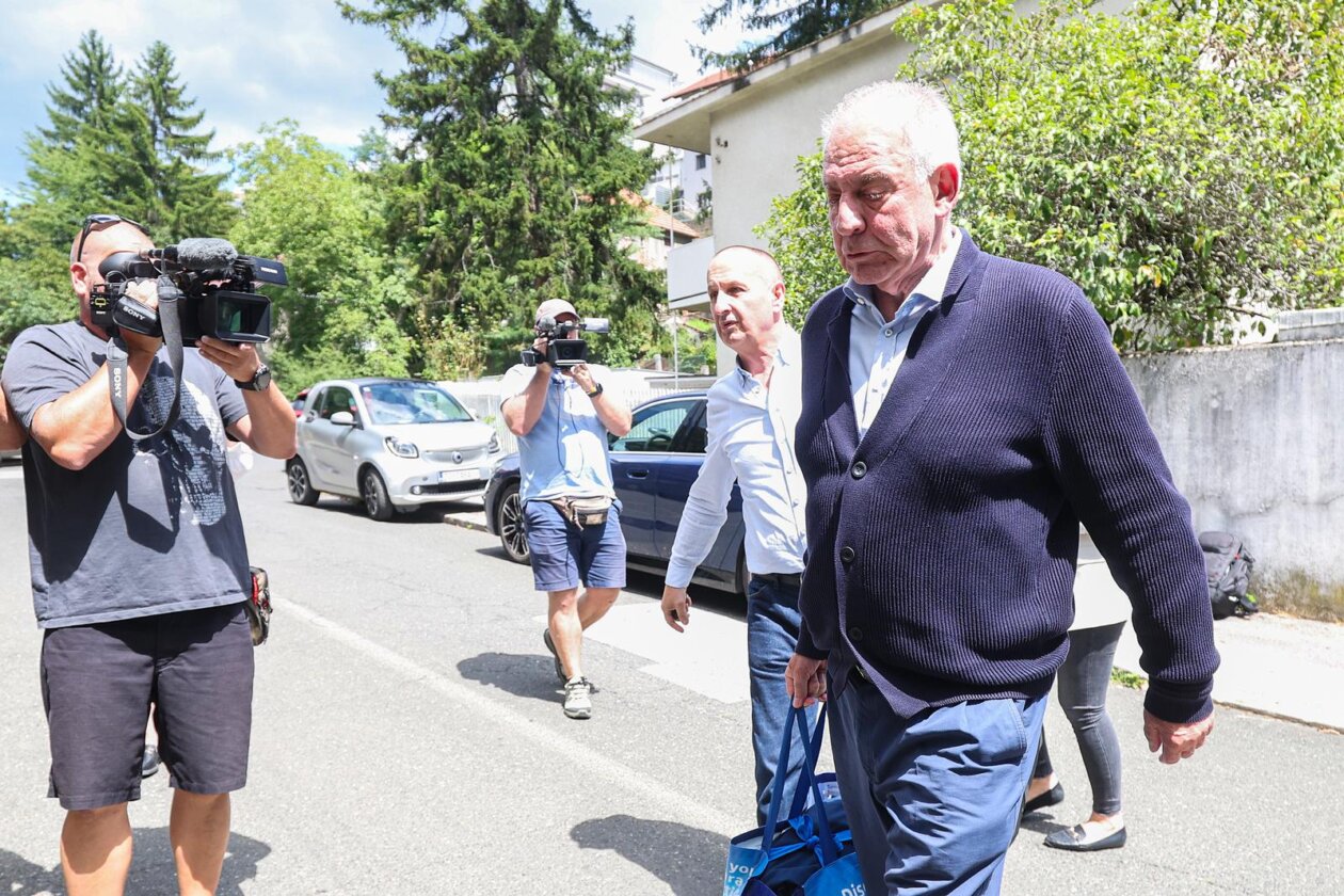 Zagreb: Dolazak Ive Sanadera u obiteljsku kuću nakon izlaska iz zatvora