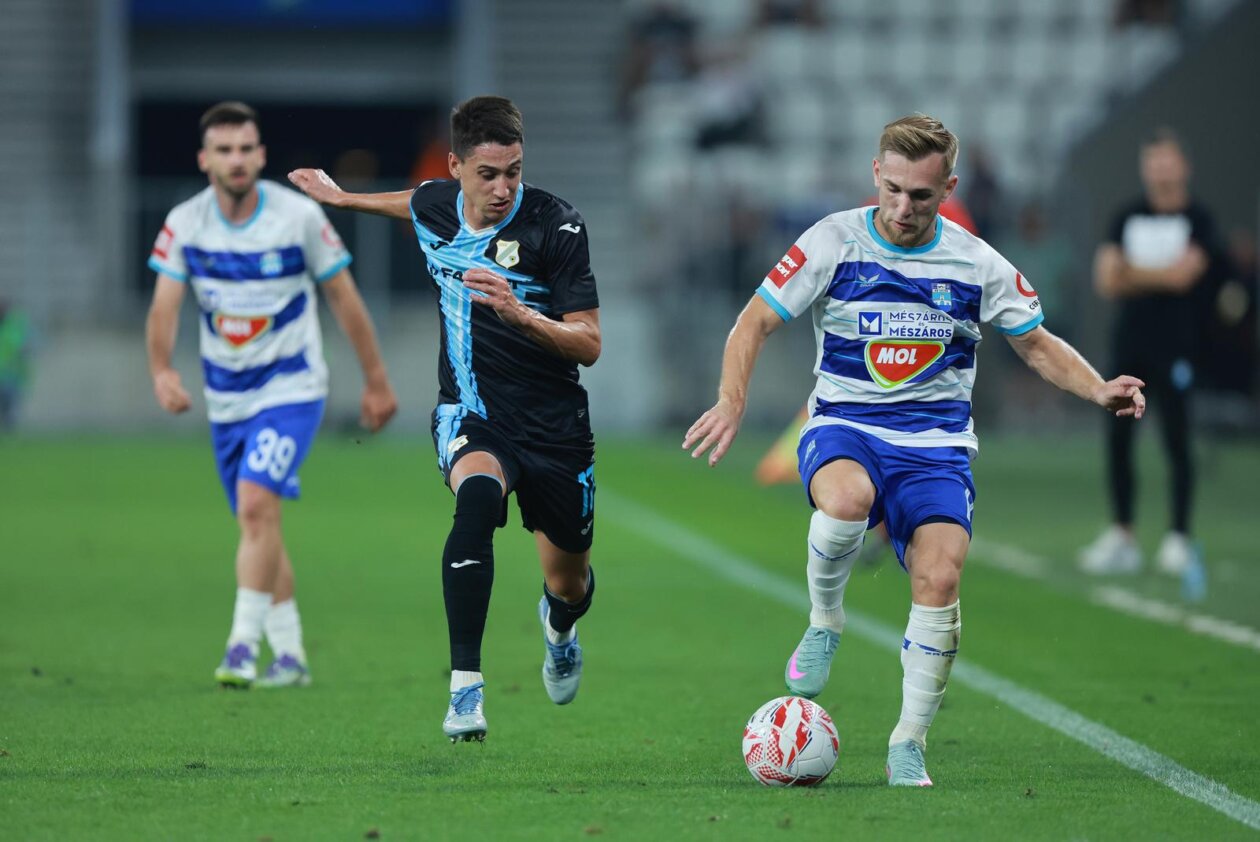 Osijek i Rijeka sastali se u 2. kolu SuperSport HNL-a Osijek i Rijeka sastali se u 2. kolu SuperSport HNL-a