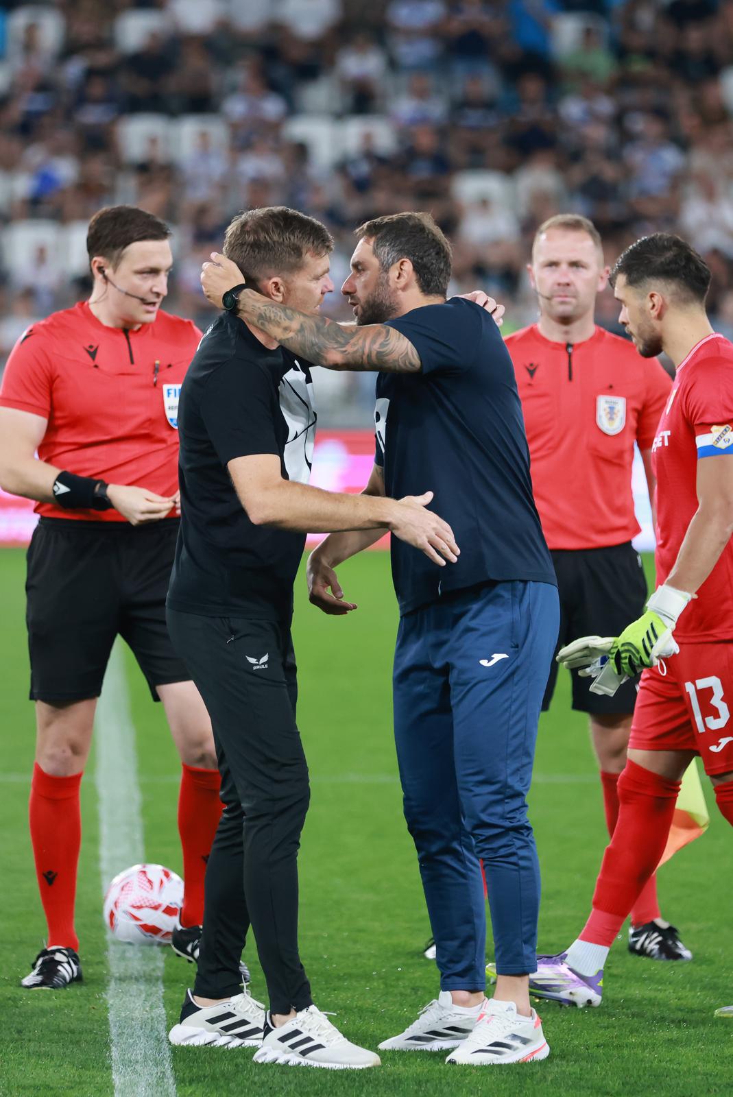 Osijek i Rijeka sastali se u 2. kolu SuperSport HNL-a Osijek i Rijeka sastali se u 2. kolu SuperSport HNL-a