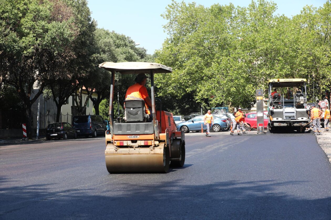 Rijeka: Asfaltiranje Trga braće Mažuranić Rijeka: Asfaltiranje Trga braće Mažuranić