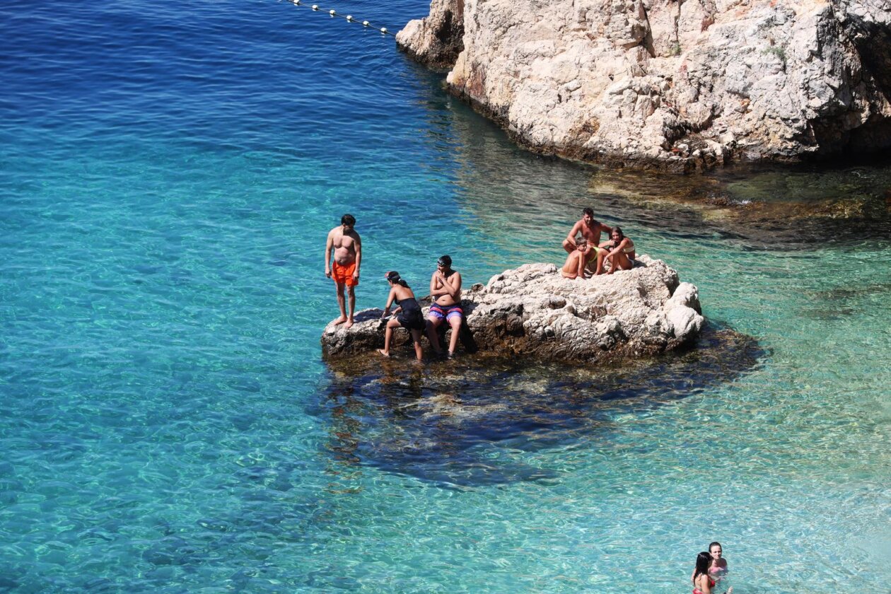 Rijeka: Kupači na gradskoj plaži Sablićevo
