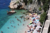 Rijeka: Kupači na gradskoj plaži Sablićevo