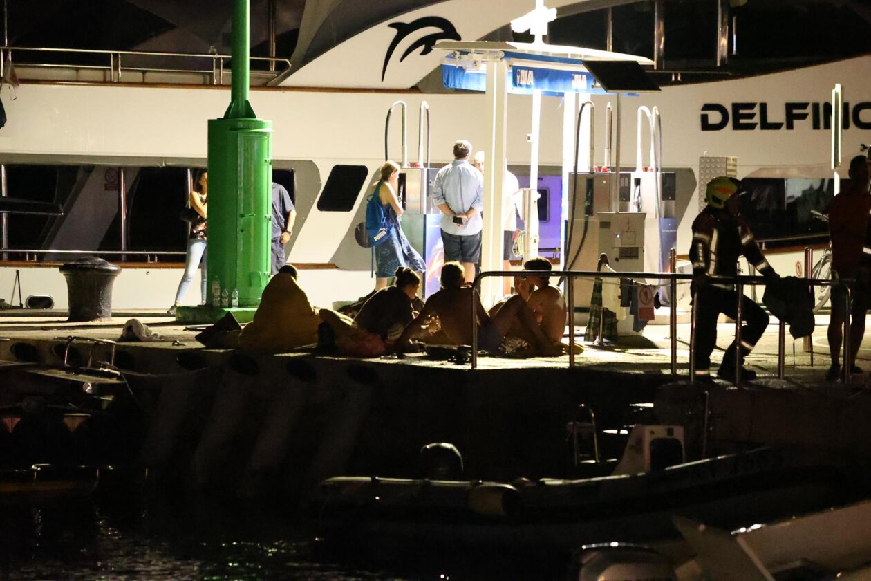 Rovinj: Gliser se zabio u rivu Rovinj: Gliser se zabio u rivu